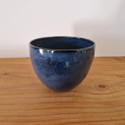 Tasse bleue format moyen